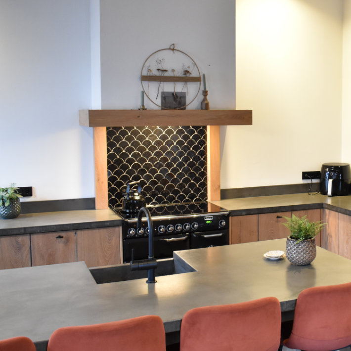 Stoere eikenhouten woonkeuken